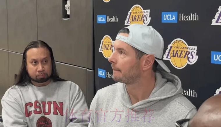 雷迪克:昨天我做了很多反思,包括赛后提到那个暂停回合 雷迪克:昨天我做了很多反思,包括赛后提到那个暂停回合